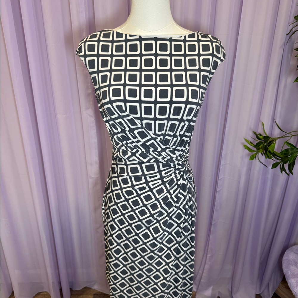 Elegant Black and White Geometric Dress